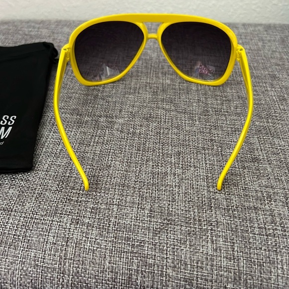 NEW Yellow Aviator Sunglasses from Free People - Picture 6 of 6